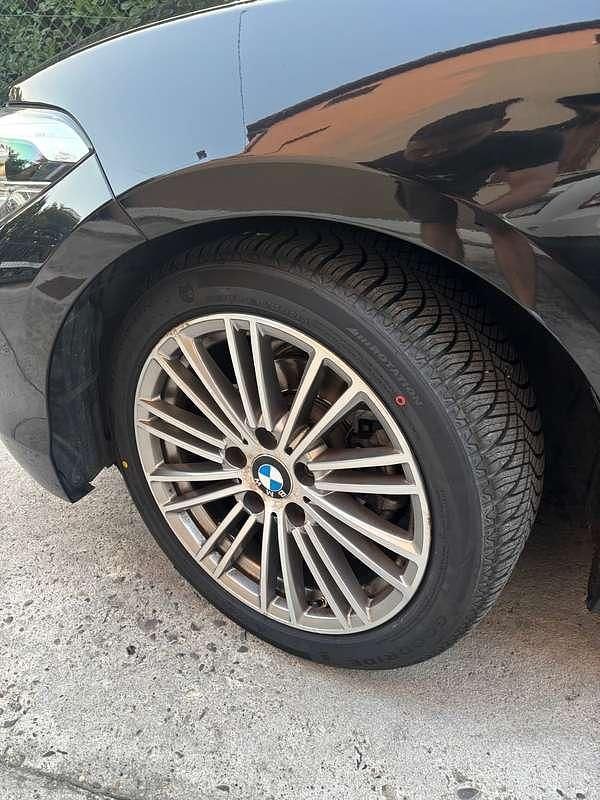 Nero Usata 2019 BMW 116 Advantage Due volumi | 17.000 € (Buon prezzo) - Immagine 1/4