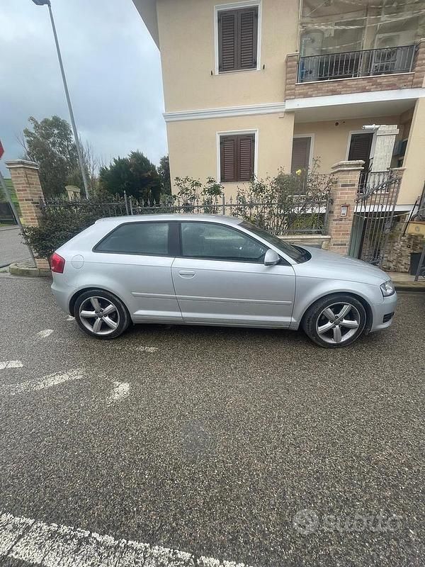 Usata Audi A3 Attraction 140 CV (102 kW) 2009 Grigio Utilitaria