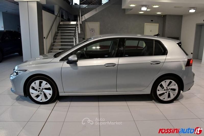 Usata VW Golf VIII Style 150 CV (110 kW) 2025 Argento Berlina