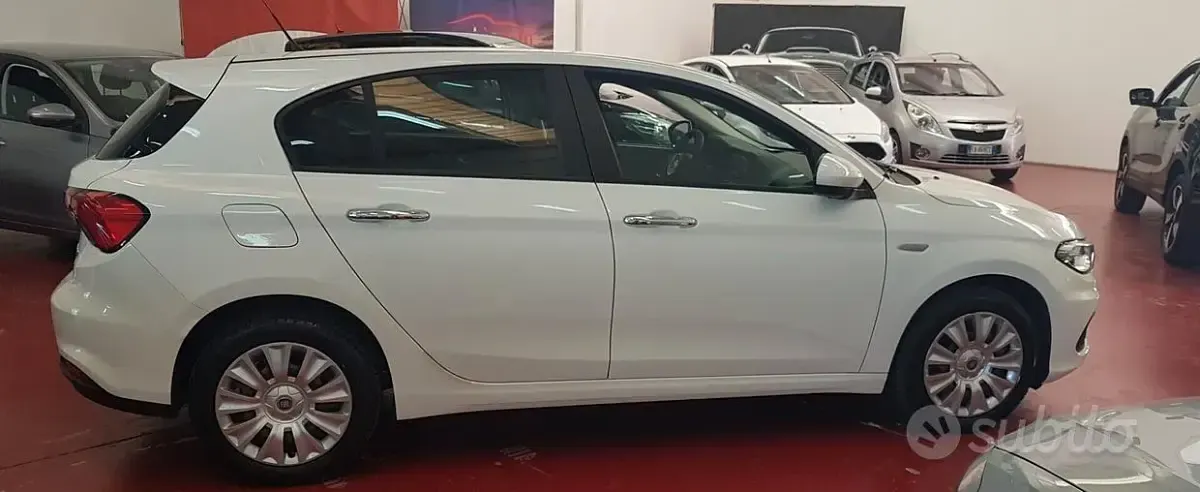 Usata Fiat Tipo Easy 95 CV (69 kW) 2016 Bianco Berlina