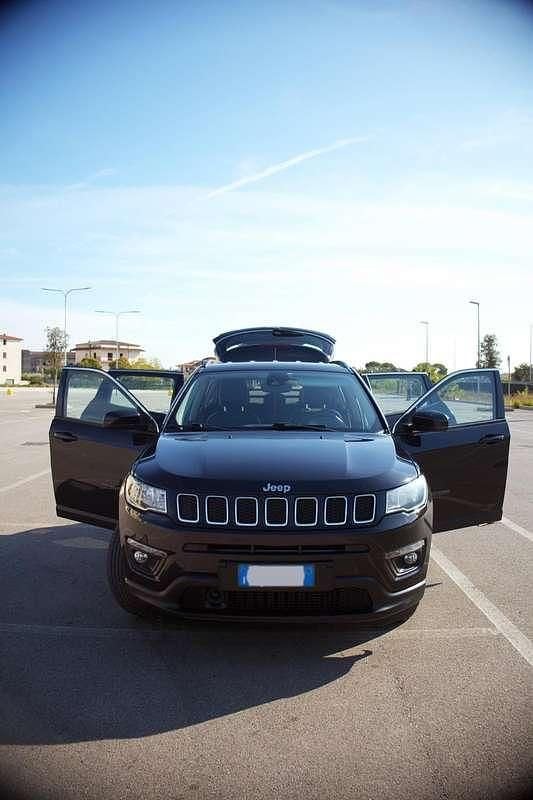 Nero Usata 2021 Jeep Compass Longitude SUV | 13.000 € (Buon prezzo) - Immagine 1/4