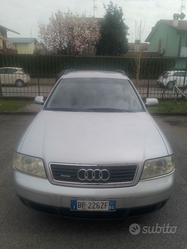 Grigio Usata 2001 Audi A6 Tre volumi | 1100 € (Super prezzo) - Immagine 1/4