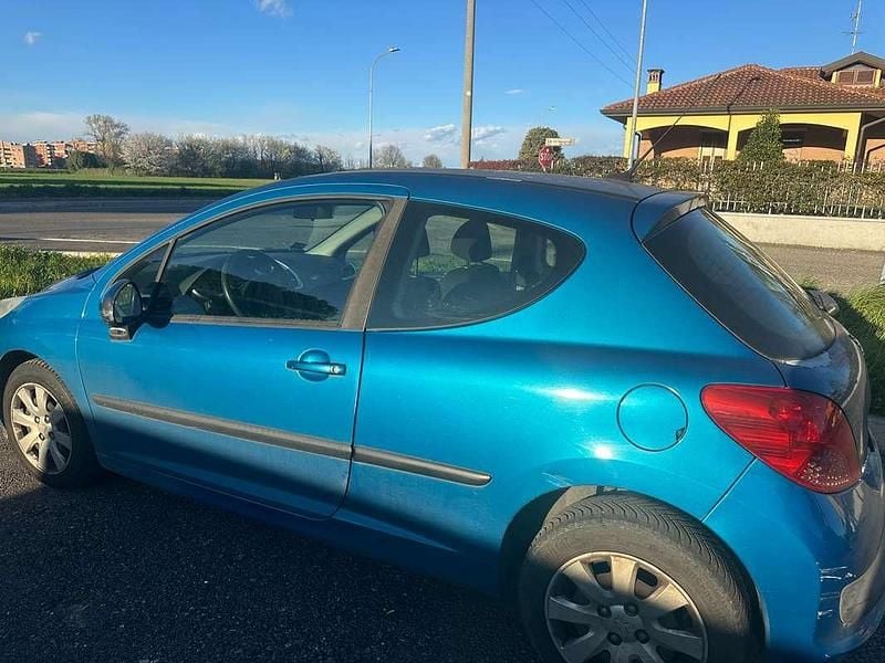 Usata Peugeot 207 95 CV (69 kW) 2008 Blu/azzurro Berlina