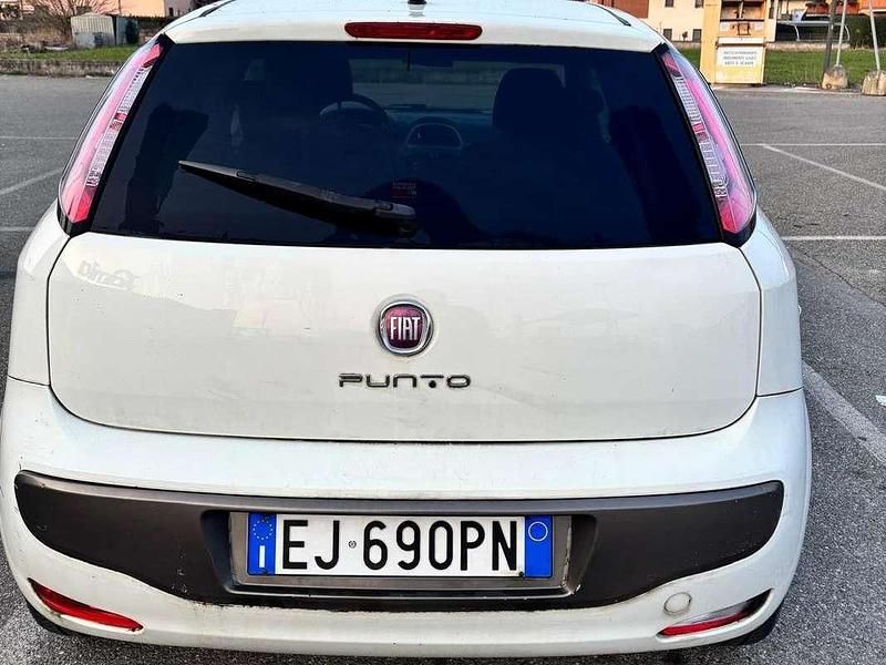 Usata Fiat Grande Punto S 75 CV (55 kW) 2011 Bianco Utilitaria