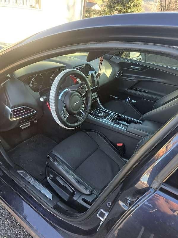 Occasion Jaguar XE R-Sport 179 ch (131 kW) 2017 Berline