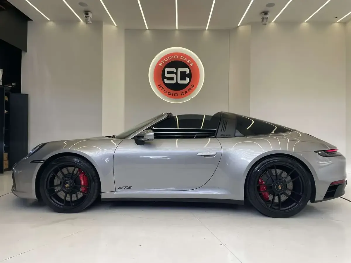 Usata Porsche 992 480 CV (353 kW) 2022 Other Cabrio