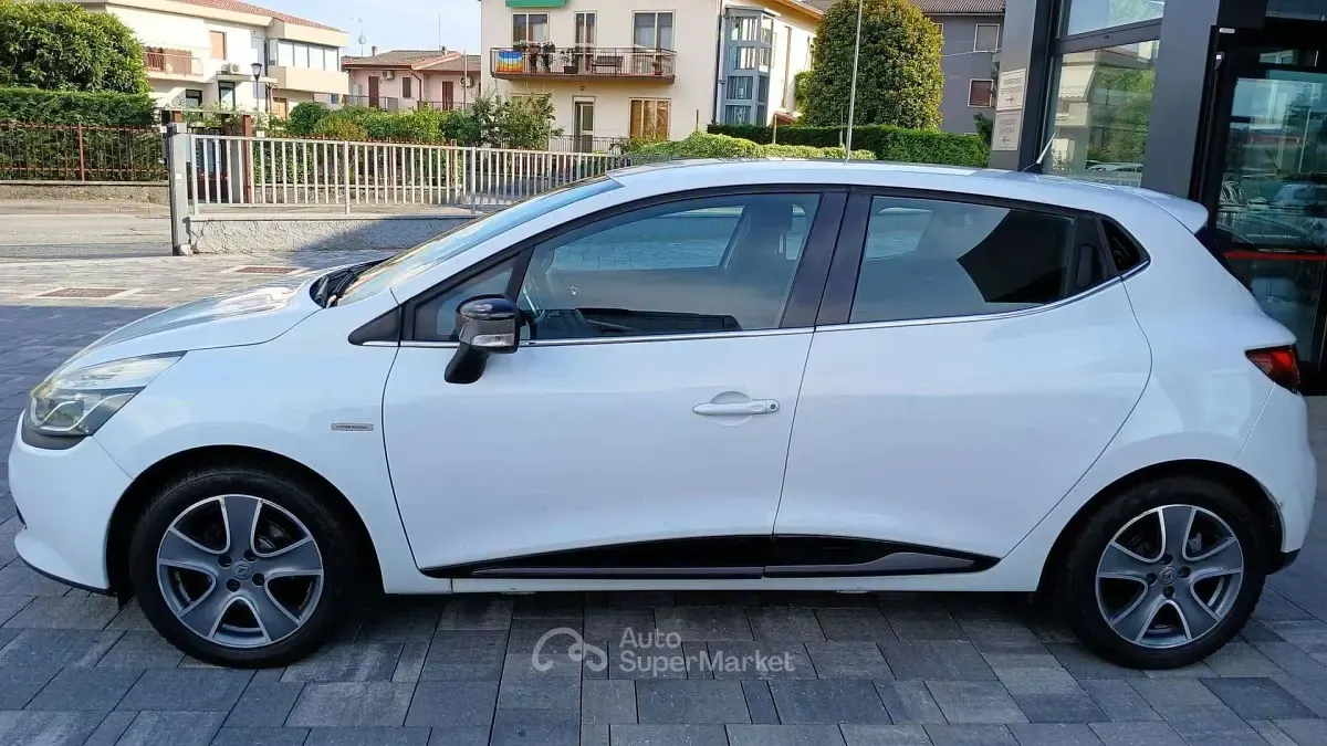 Usata Renault Clio IV 75 CV (55 kW) 2015 Bianco Berlina
