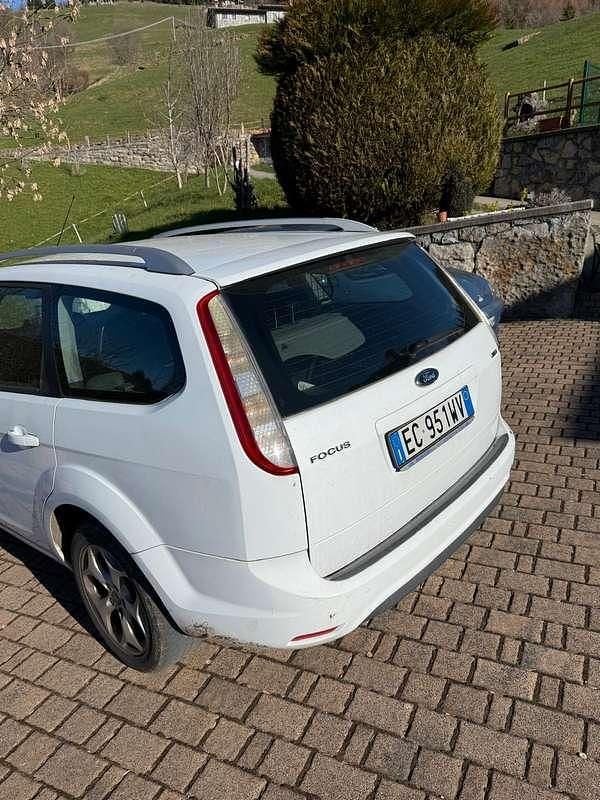 Usata Ford Focus 109 CV (80 kW) 2010 Station wagon
