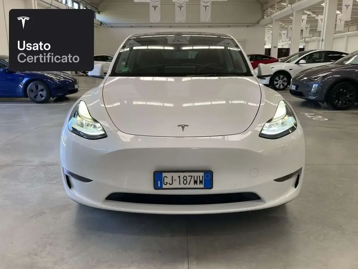 Usata Tesla Model Y Long Range AWD 258 kW (351 CV) 2022 Pearl white multicoat SUV
