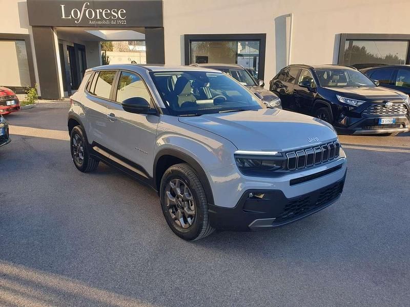 Nuova Jeep Avenger Longitude 101 CV (74 kW) 2025 Grigio SUV