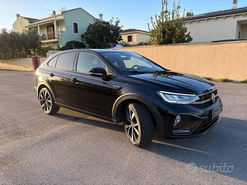 Usata VW Taigo R-line 110 CV (80 kW) 2022 Nero SUV