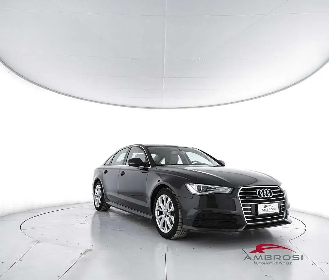Begagnad Audi A6 Comfort 190 HK (139 kW) 2016 Svart Sedan