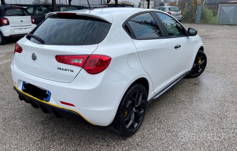 Usato 2019 Alfa Romeo Giulietta 1.6 Diesel 109 CV (16.000 €)