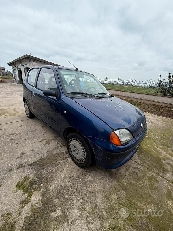 Usata Fiat 600 2000 Blu Utilitaria