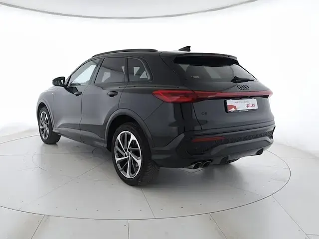 Usata Audi Q5 S-Line 204 CV (150 kW) 2025 Nero mito metallizzato SUV