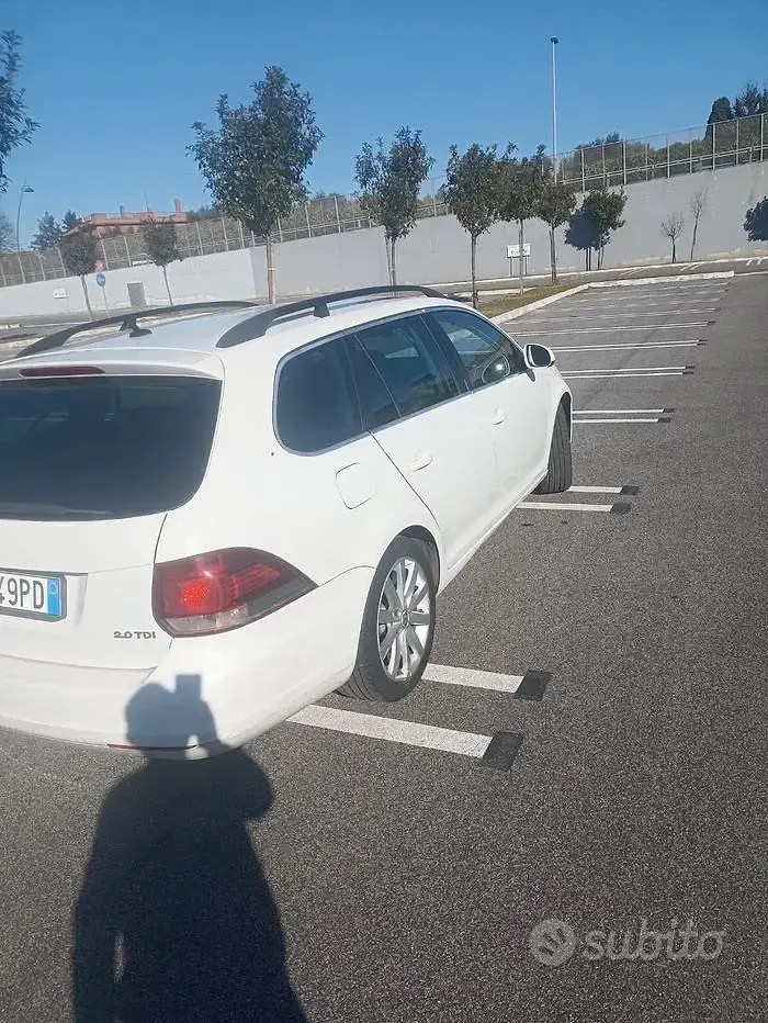 Usata VW Golf VI 140 CV (102 kW) 2011 Bianco Utilitaria