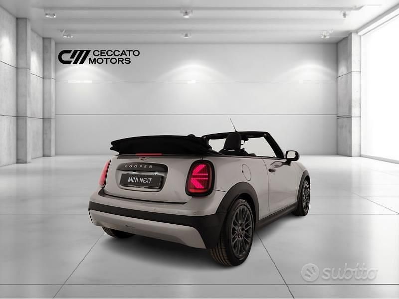 Usata Mini Cooper Cabriolet Classic 163 CV (119 kW) 2025 Grigio Cabrio