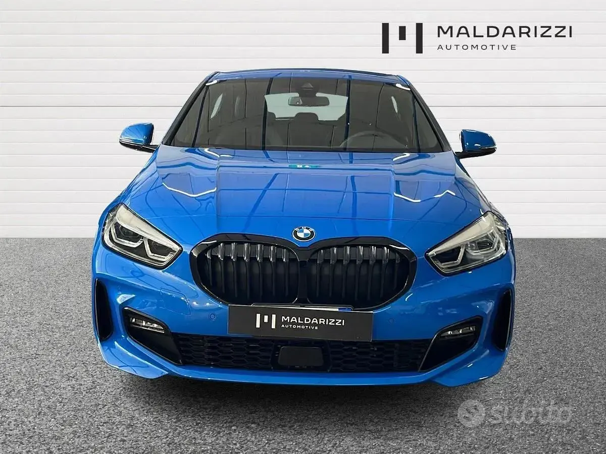 Usata BMW 116 M Sport 116 CV (85 kW) 2021 Blu Utilitaria
