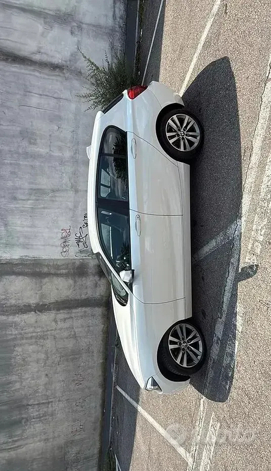Usata BMW 116 116 CV (85 kW) 2013 Bianco Utilitaria