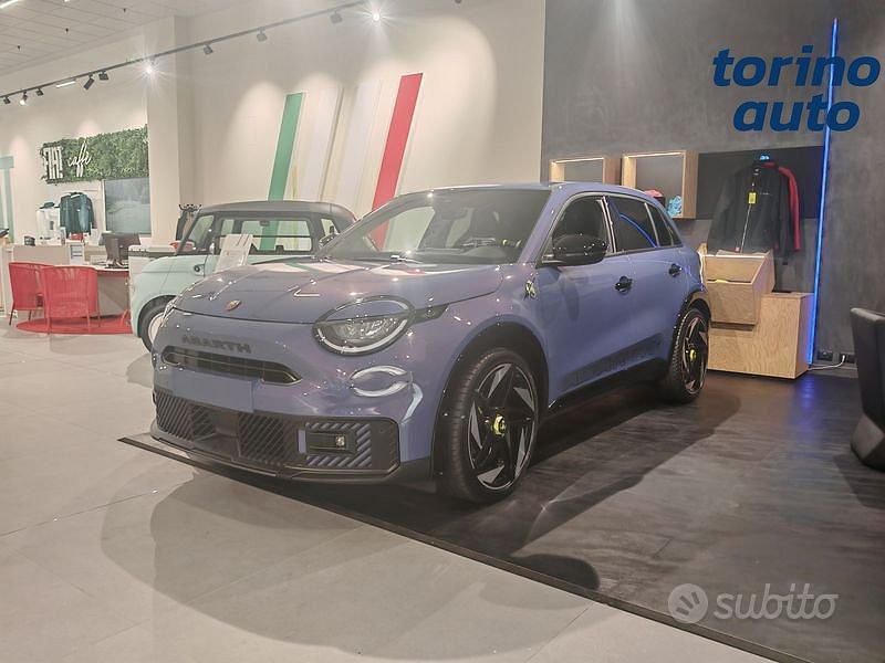 Nouvelle Abarth 600e Scorpionissima 105 kW (143 ch) 2025 SUV