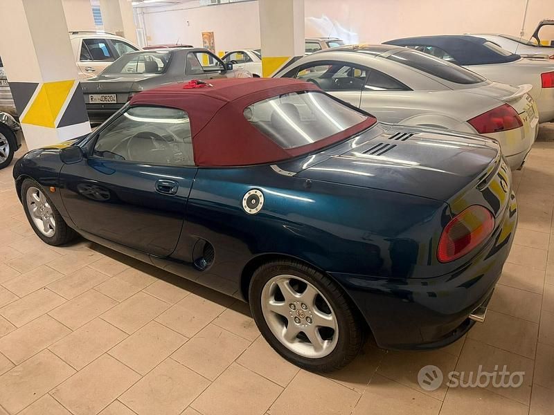 Usata MG F 119 CV (87 kW) 1997 Blu Cabrio