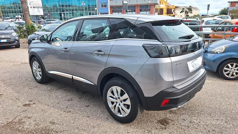 Usata Peugeot 3008 Business-Line 130 CV (95 kW) 2021 Grigio Station wagon