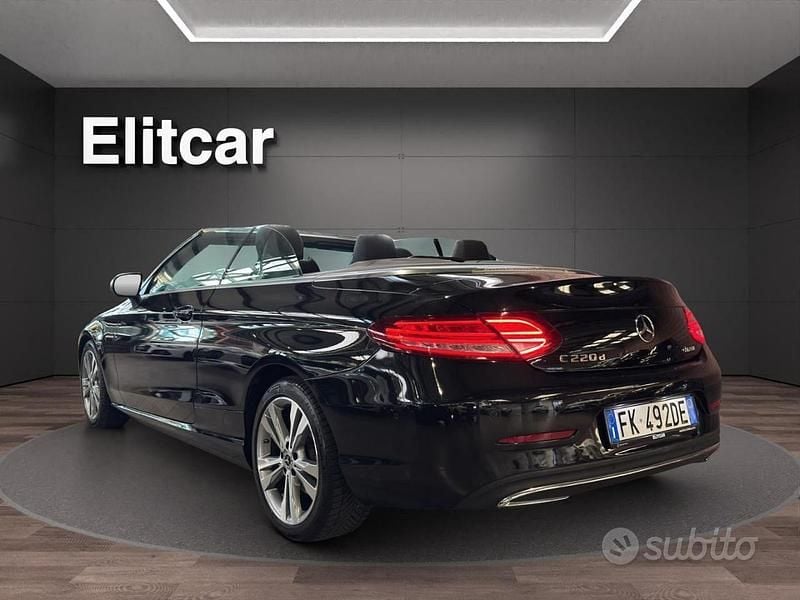 Usata Mercedes C220 170 CV (125 kW) 2017 Nero Cabrio