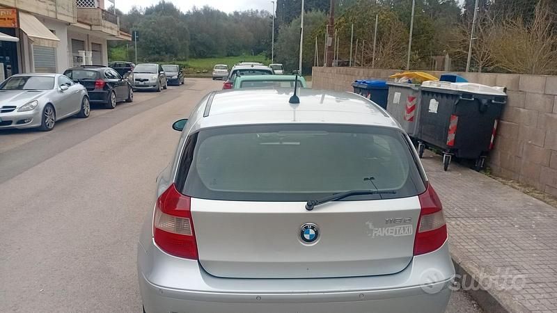 Begagnad BMW 118 143 HK (105 kW) 2008 Grå Halvkombi