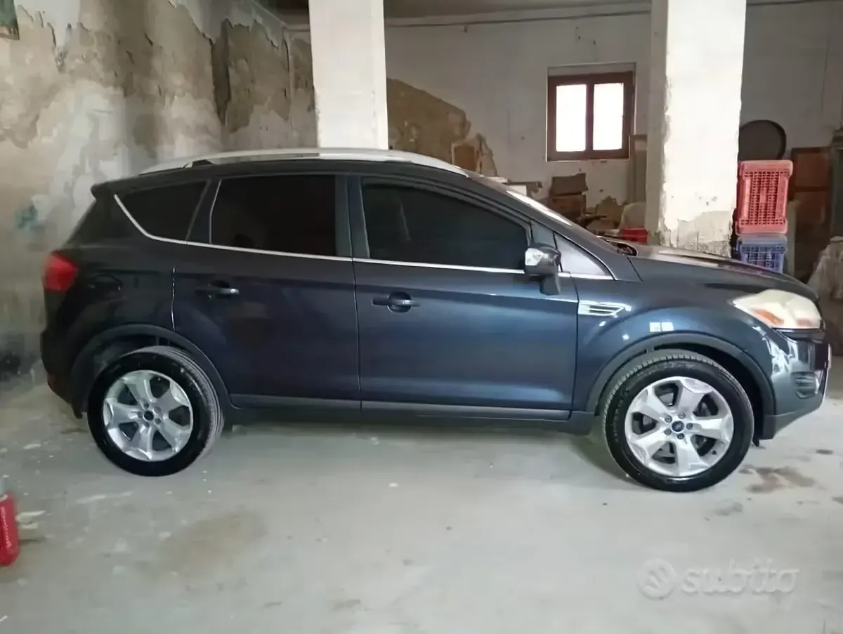 Usata Ford Kuga 136 CV (100 kW) 2009 SUV
