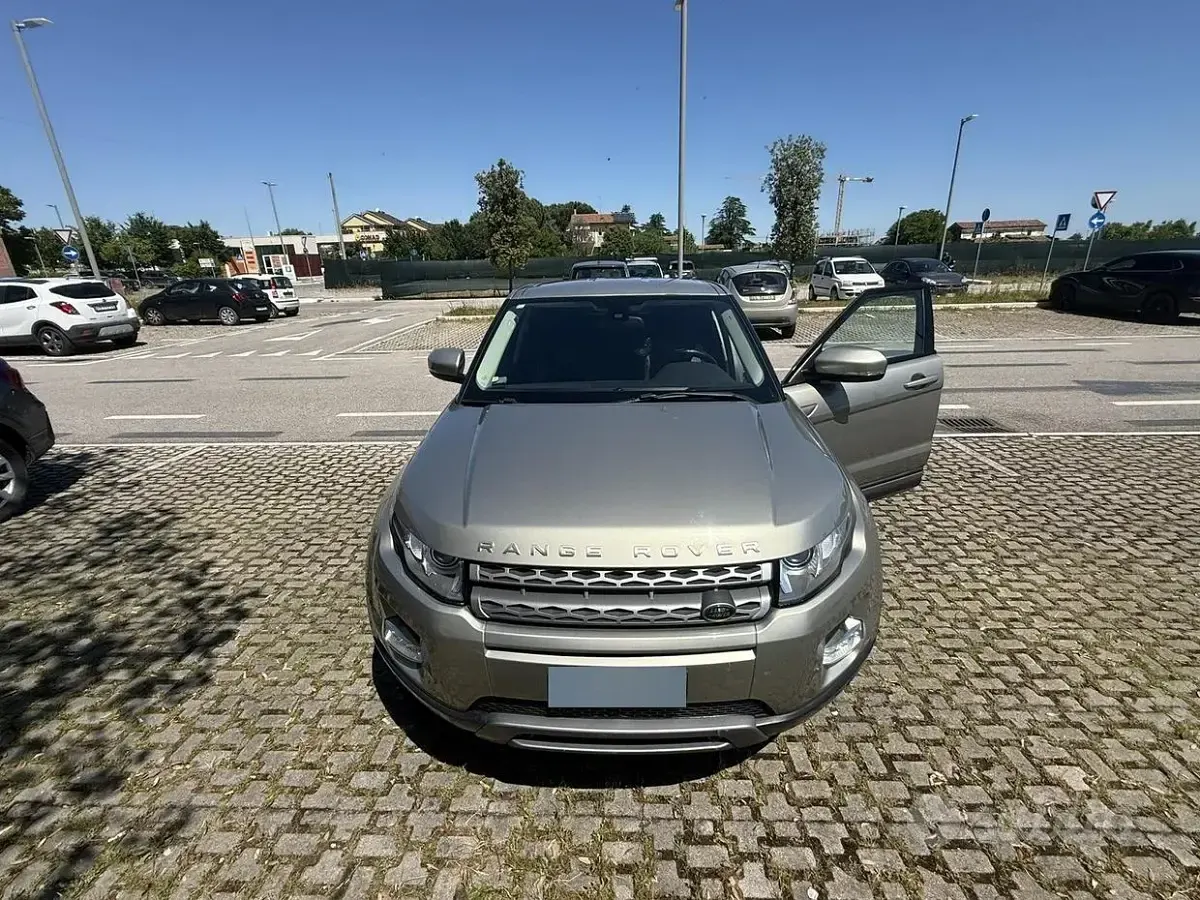 Usata Land Rover Range Rover evoque 150 CV (110 kW) 2013 Grigio SUV