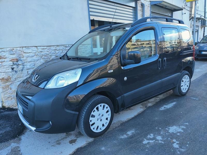 Nero Usata 2010 Peugeot TePee Outdoor Station wagon | 4900 € (Buon prezzo) - Immagine 1/4