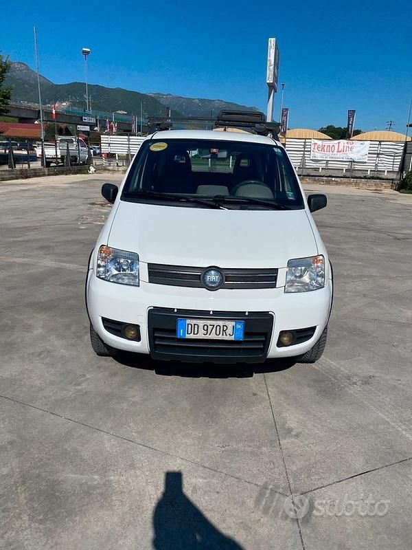 Usata Fiat Panda 4x4 Climbing 69 CV (50 kW) 2006 Bianco Utilitaria