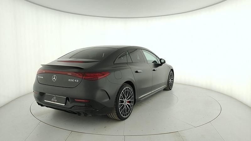 Usata Mercedes EQE AMG 43 Premium Plus 350 kW (476 CV) 2023 Grigio grafite magno Berlina