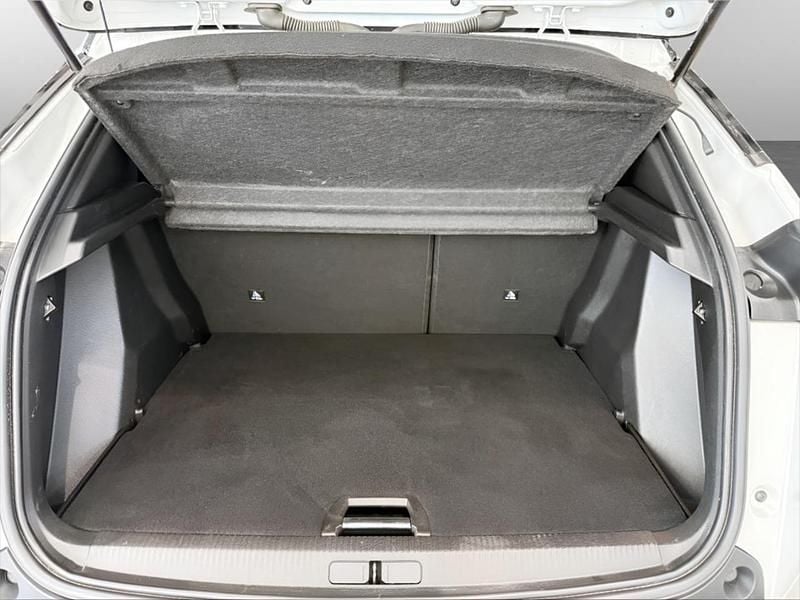 Usata Peugeot 2008 GT 130 CV (95 kW) 2022 Bianco SUV