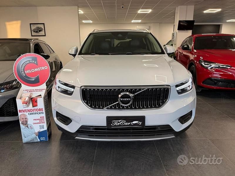 Usata Volvo XC40 Business Edition 150 CV (110 kW) 2020 Grigio SUV