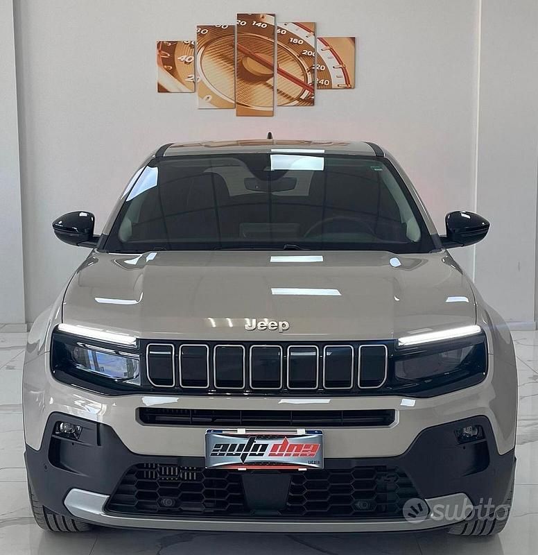 Usata Jeep Avenger Summit 101 CV (74 kW) 2025 Grigio SUV