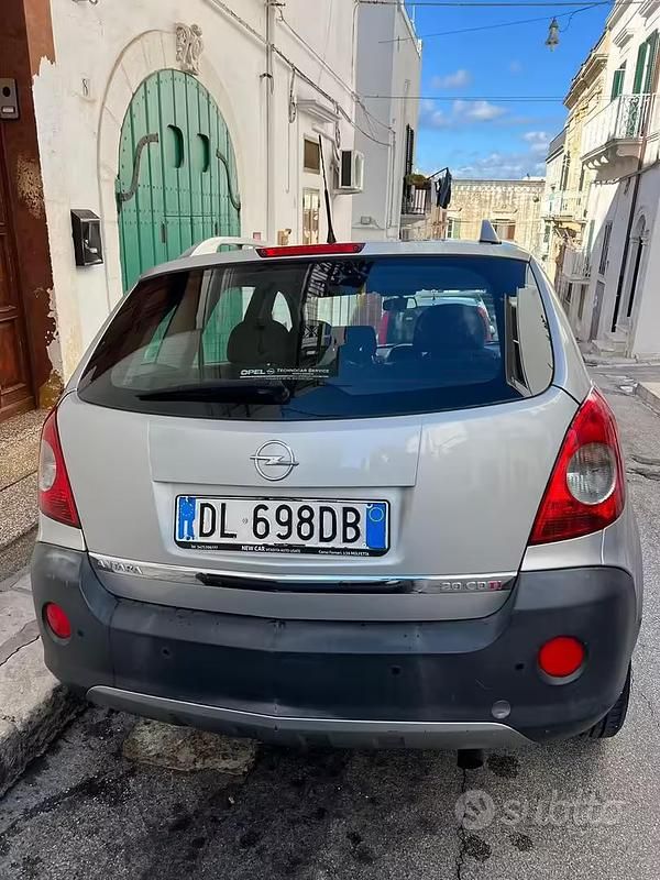 Usata Opel Antara 150 CV (110 kW) 2007 Grigio SUV