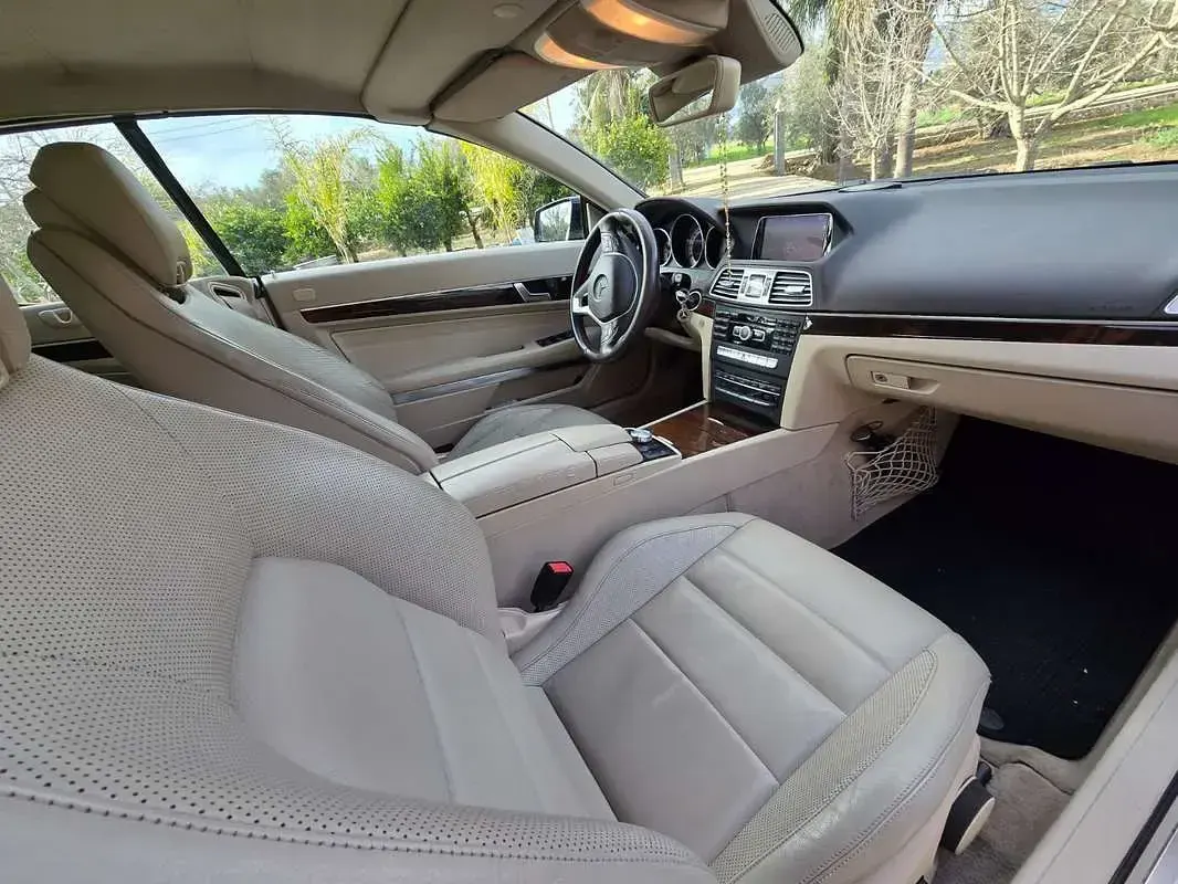Usata Mercedes E250 Avantgarde 204 CV (150 kW) 2013 Cabrio