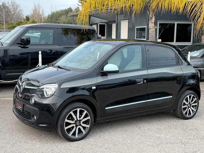 Usata Renault Twingo Cosmic 71 CV (52 kW) 2019 Nero Utilitaria