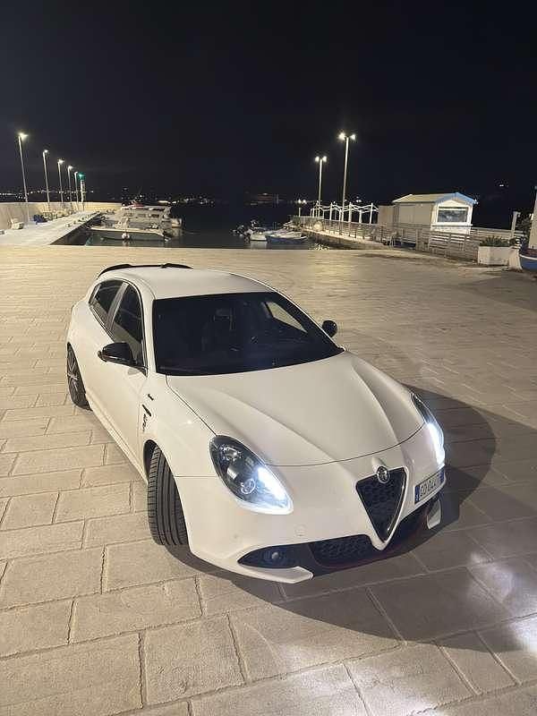Usata Alfa Romeo Giulietta Sprint 120 CV (88 kW) 2020 Utilitaria