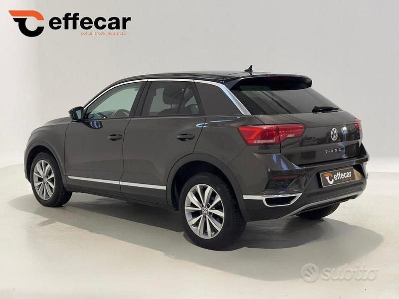 Usata VW T-Roc Style 116 CV (85 kW) 2018 Marrone SUV