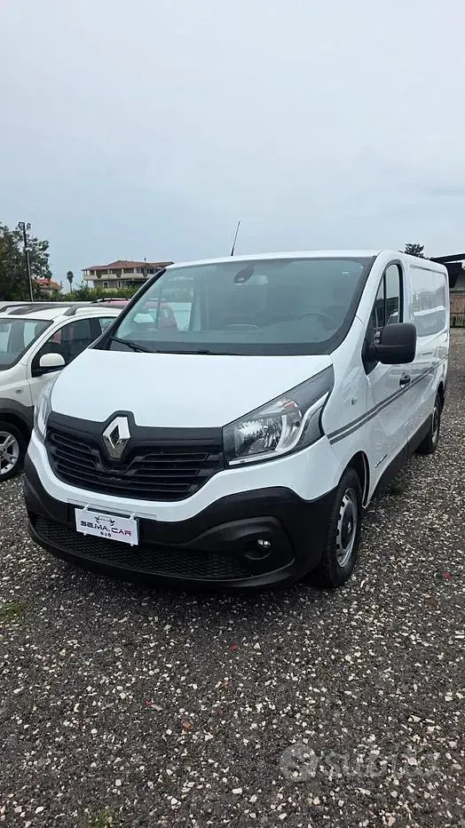 Usata Renault Trafic 145 CV (106 kW) 2017 Bianco Monovolume