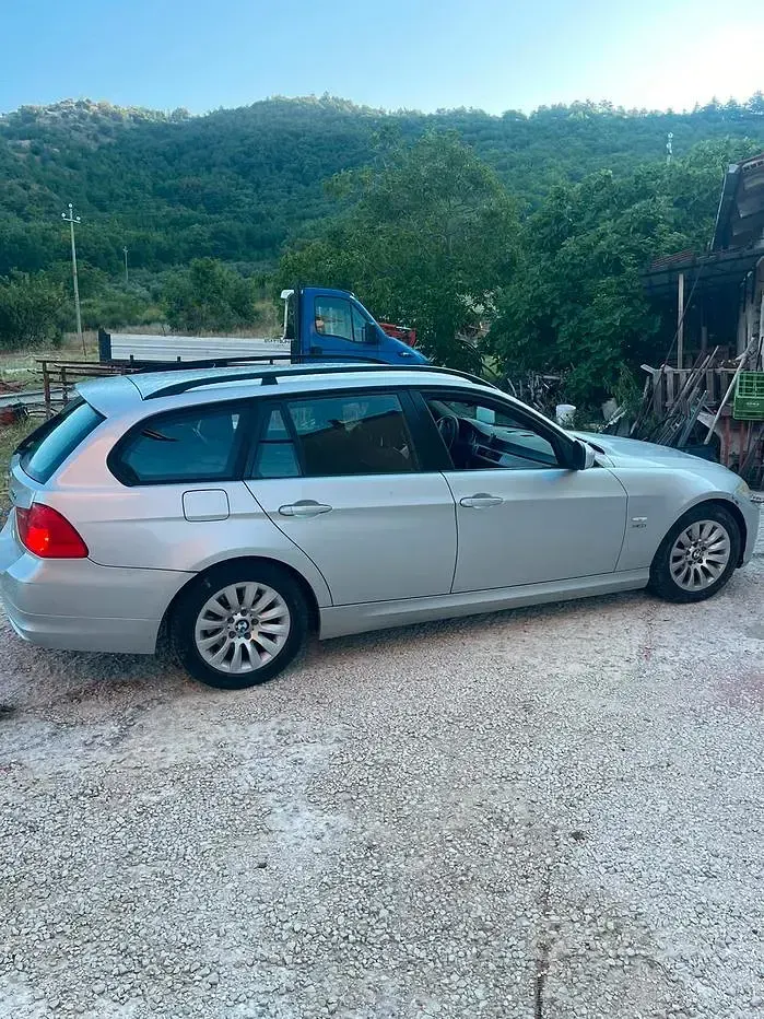 Usata BMW 320 177 CV (130 kW) 2009 Grigio Station wagon