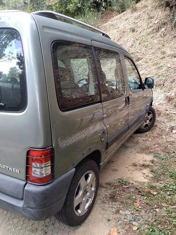 Usata Peugeot Partner 2007 Verde Monovolume