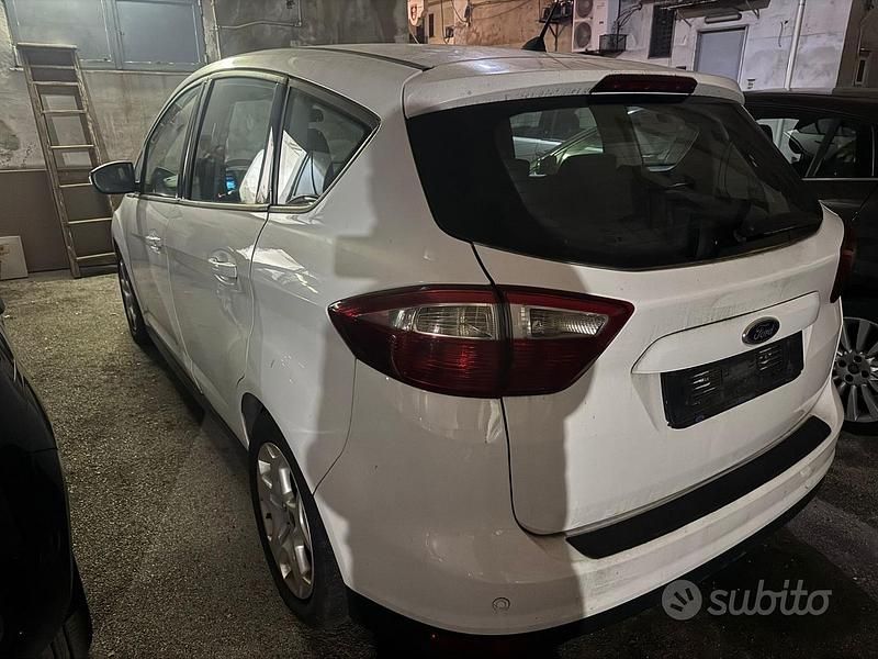 Usata Ford C-MAX 120 CV (88 kW) 2013 Bianco Monovolume