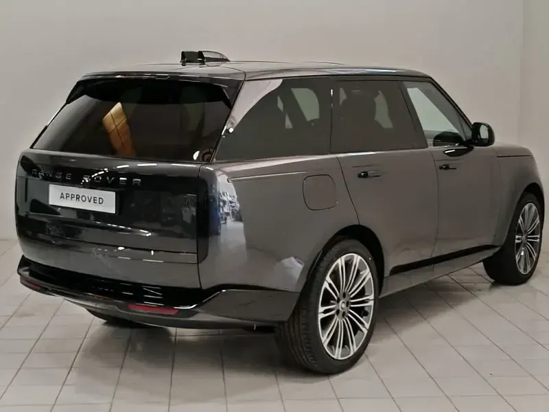 Usata Land Rover Range Rover HSE 249 CV (183 kW) 2025 Carpathian grey SUV