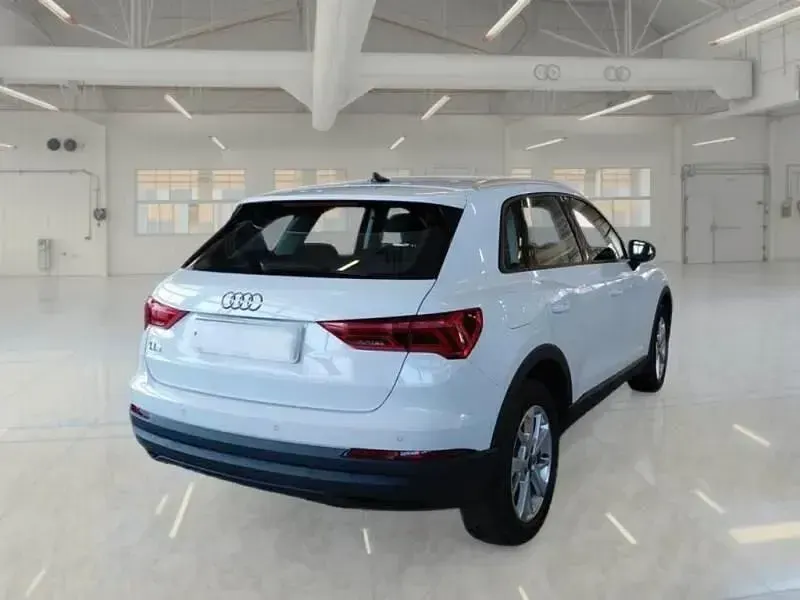 Usata Audi Q3 Business 149 CV (109 kW) 2022 Bianco SUV