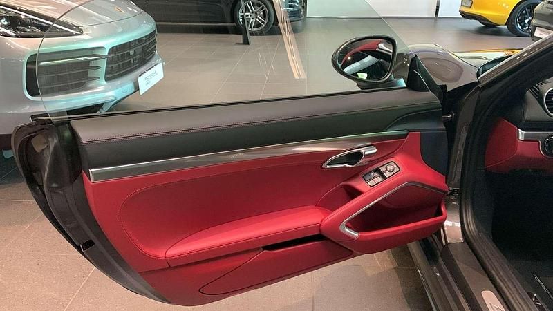 Usata Porsche 718 299 CV (219 kW) 2022 Grigio Cabrio