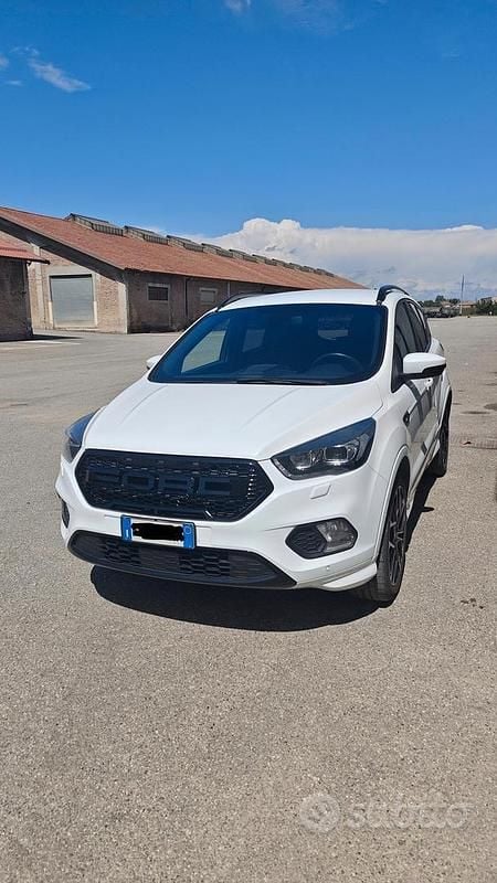 Usata Ford Kuga Business Edition 120 CV (88 kW) 2018 Bianco SUV