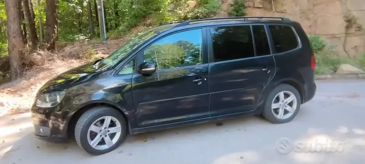 Usata VW Touran 150 CV (110 kW) 2012 Nero Monovolume